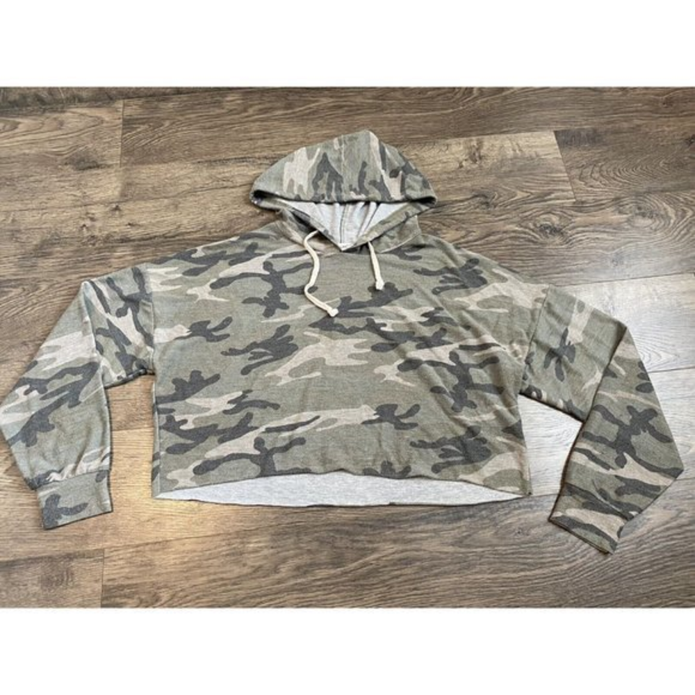 Womens Dance & Marvel camo cropped hoodie green size M